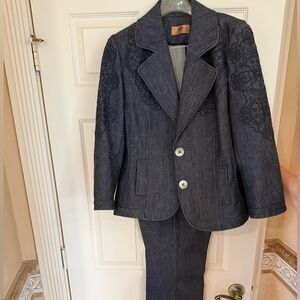 Dana Buchman denim embroidered pant suit- size 10